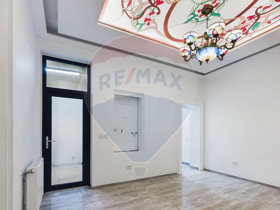 4 room House / Villa for sale, Eroii Revolutiei area