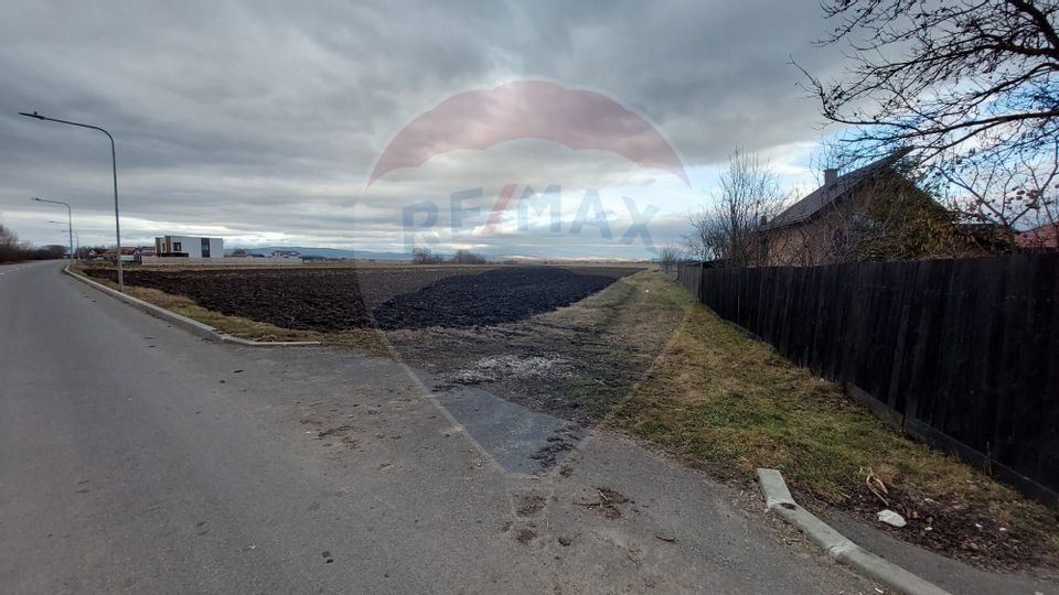 LAND FOR REAL ESTATE DEVELOPMENT -11,141sqm Brasov / Bârsei Street