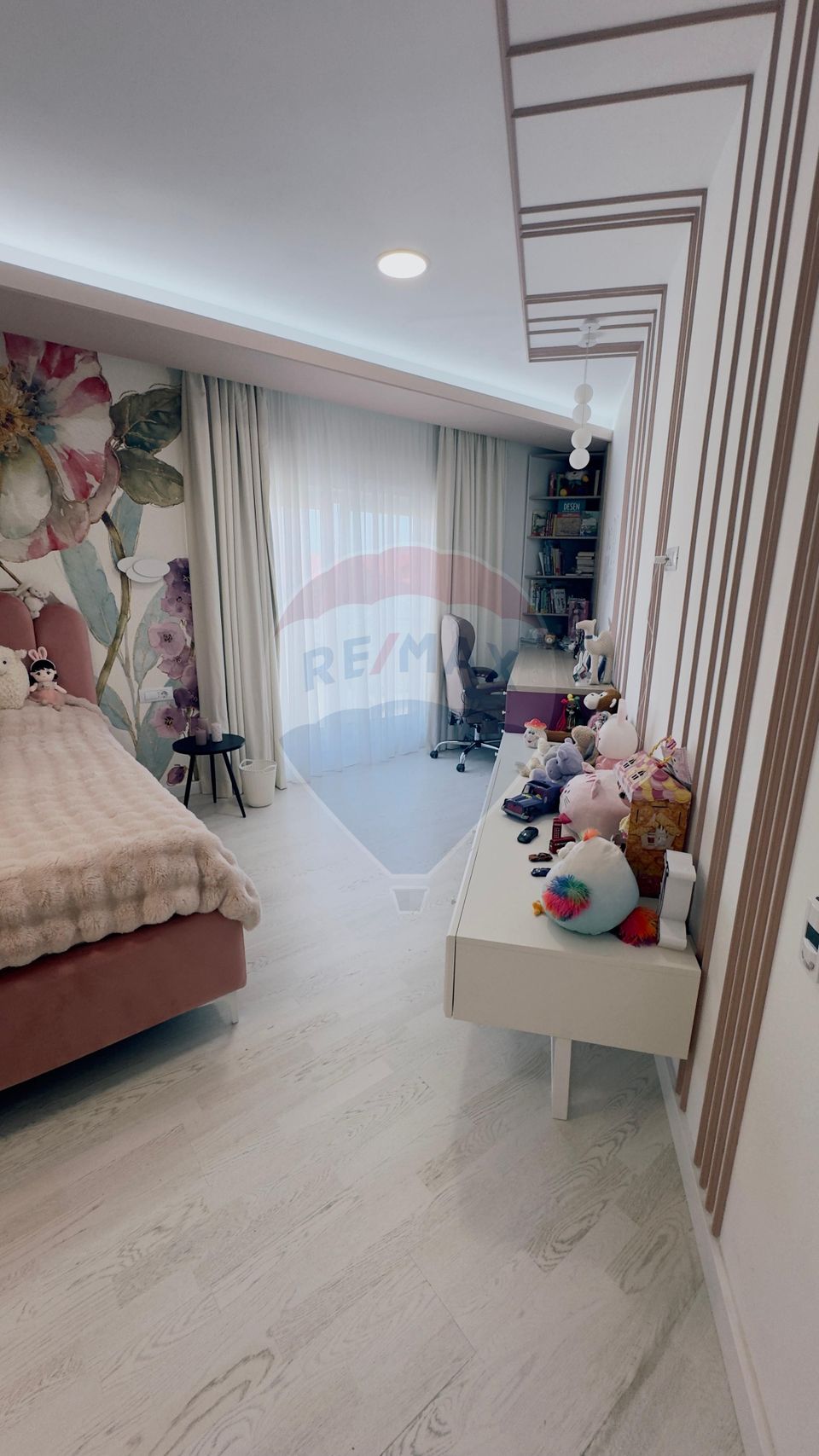 Proprietate premium în Filiași, locuință de lux cu spații comerciale