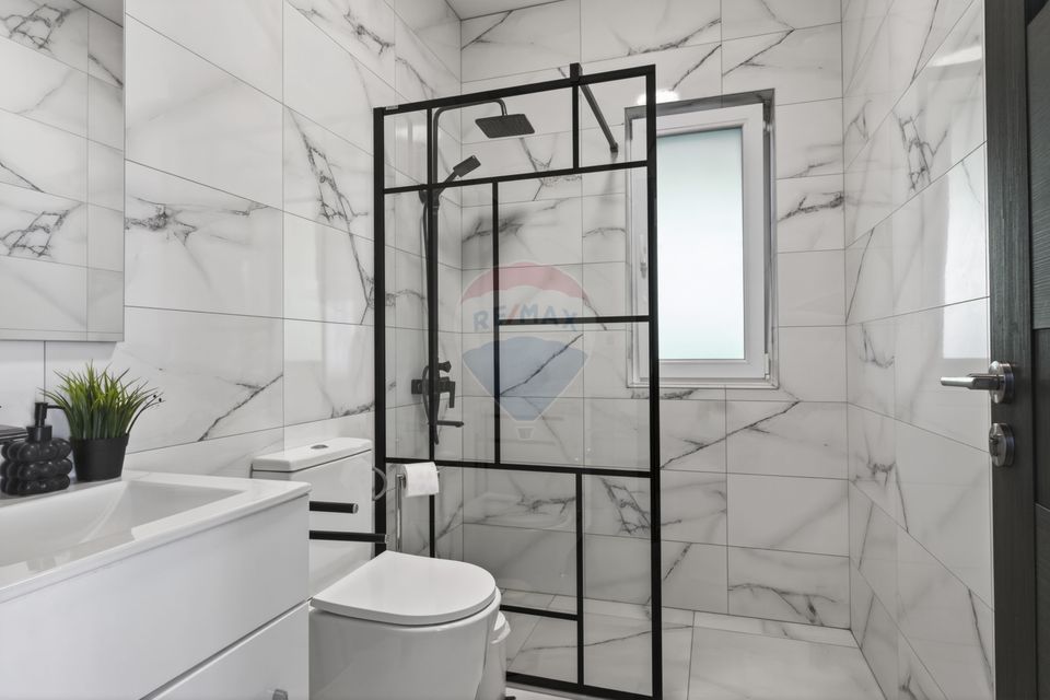 Casă la cheie cu teren 544 mp de vanzare in zona 6 Vanatori,Arad