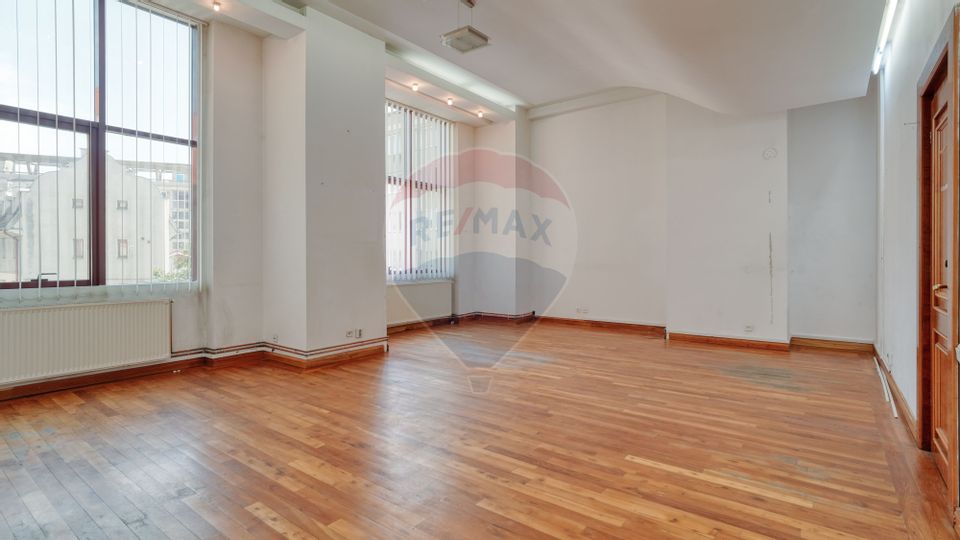 40sq.m Office Space for rent, Ultracentral area