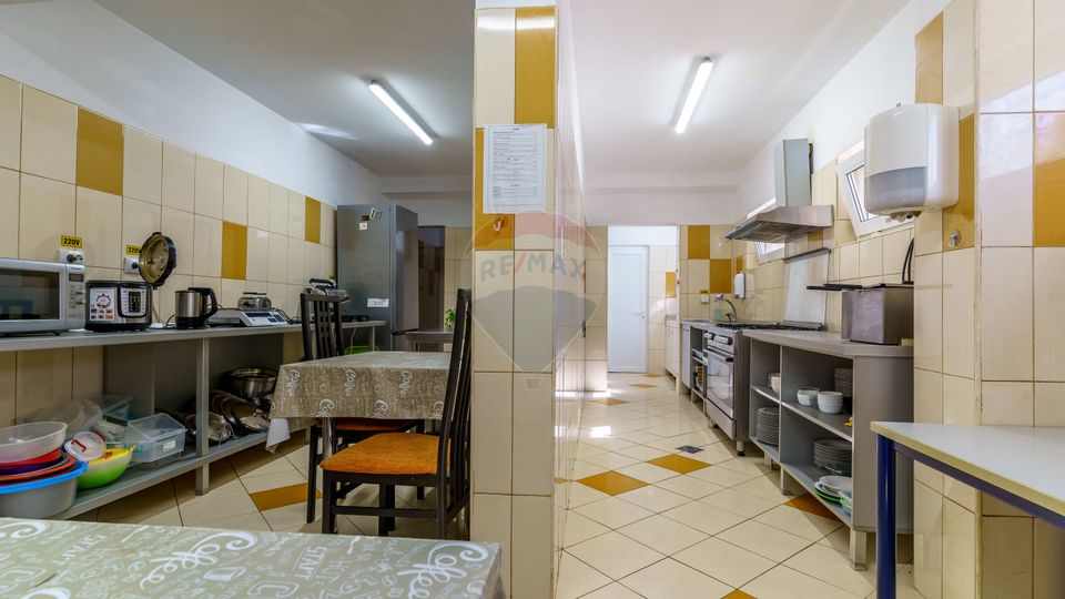 Pensiune cu 16 camere de vânzare, potential investitie,COMISION 0