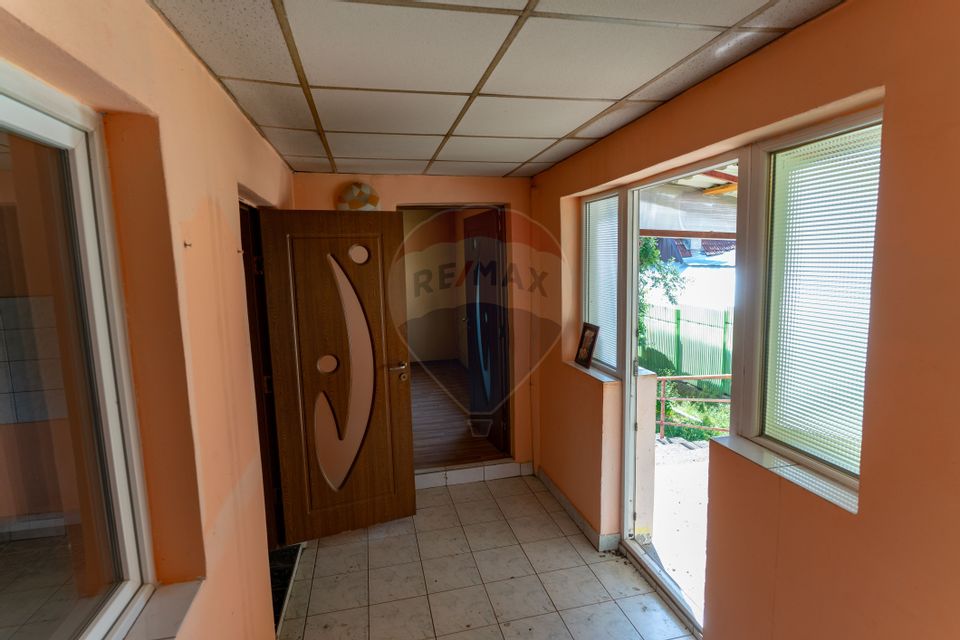 4 room House / Villa for sale, Est area