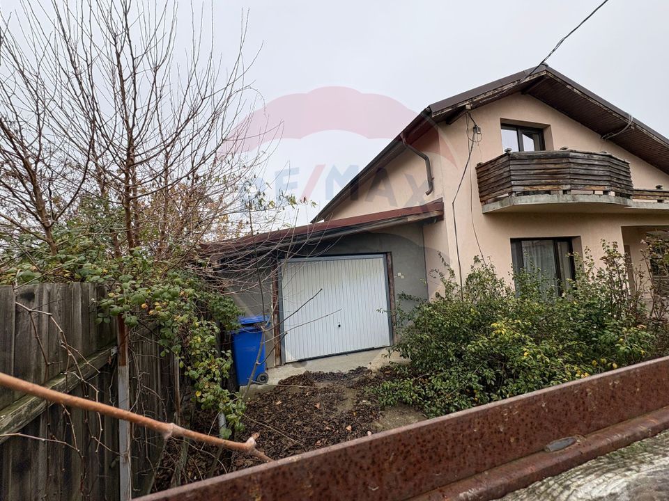 Casa individuala cu 4 camere, garaj si curte in zona de Nord, Gulia