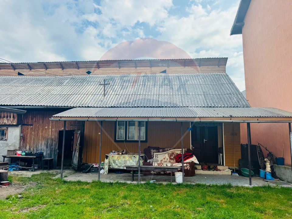 Casă / Vilă cu 4 camere de vânzare