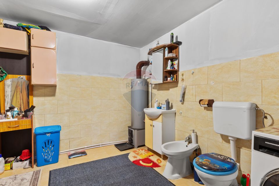 Casă cu teren 1222mp de vanzare in Nadab Judetul Arad