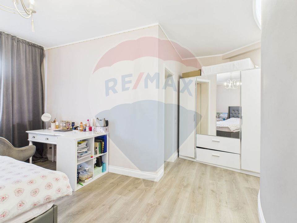 5 room House / Villa for sale