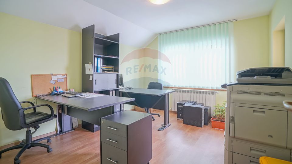 4 room House / Villa for sale