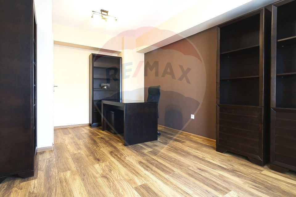 De închiriat apartament modern cu 4 camere, 2 bai și terasă, Coresi