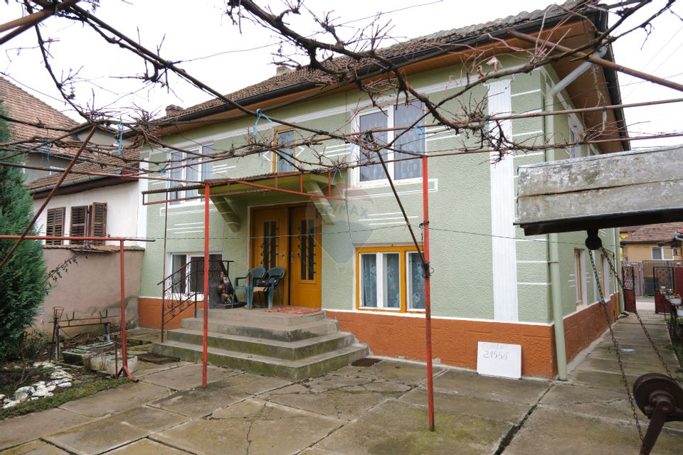 4 room House / Villa for sale, Central area