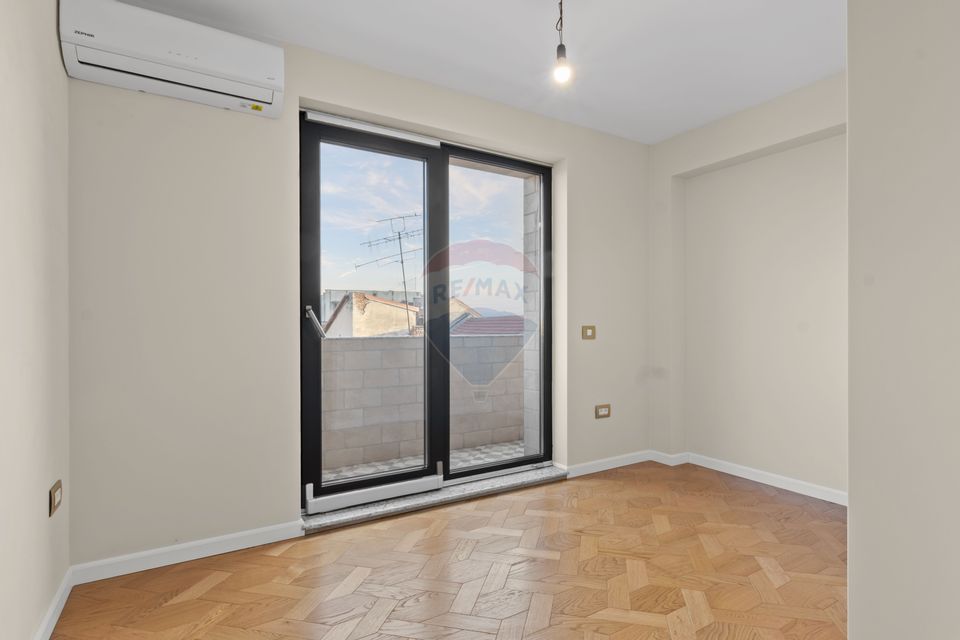 Penthouse unic pe două niveluri - saună și bucătărie exterioară