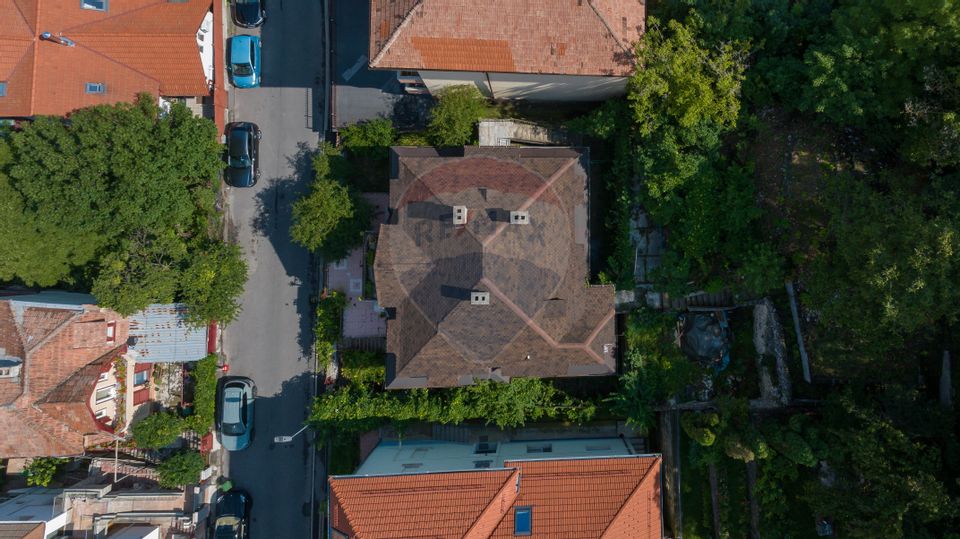 5 room Apartment for sale, Central area