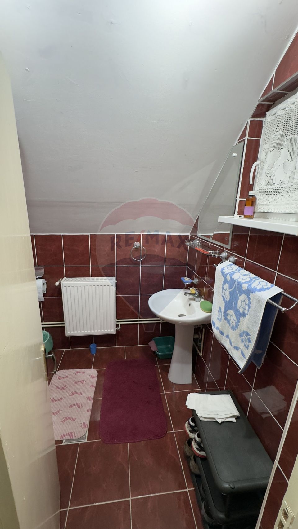 Casă / Vilă cu 3 camere de vânzare