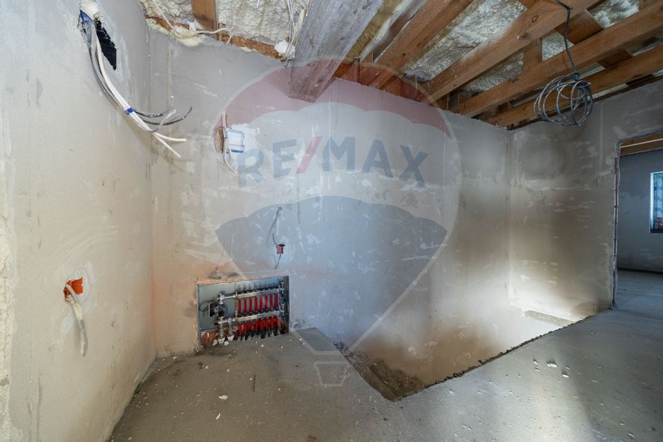 8 room House / Villa for sale