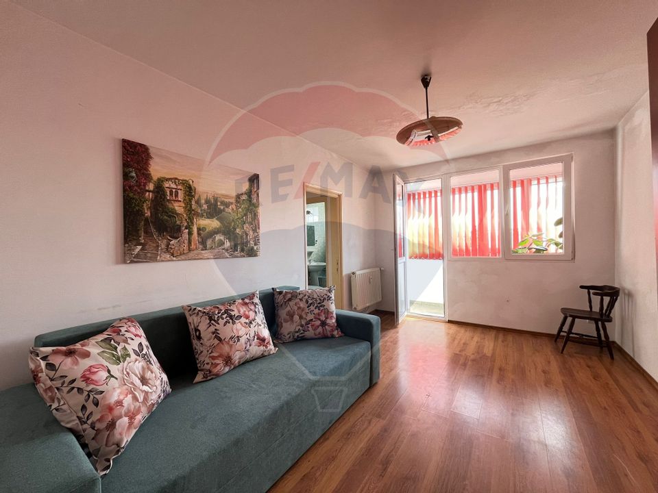 Apartament cu 3 camere, de inchiriat - Zona Piata Progresul