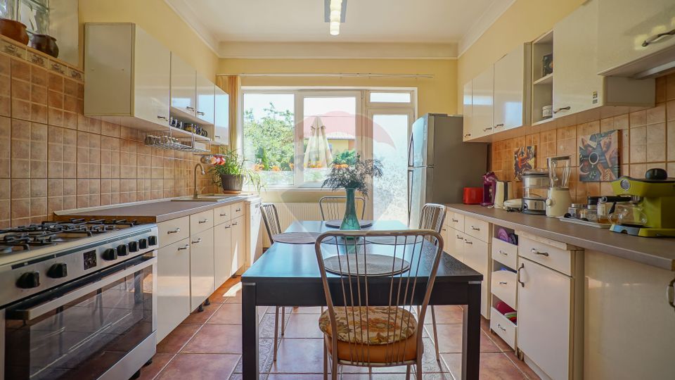 Casa/vila de vanzare, zona unica, Bronzului, cartier Tractorul, Brasov