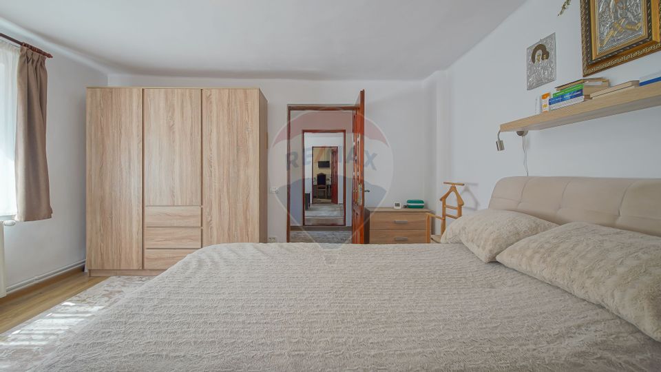 9 room House / Villa for sale, Promenada area