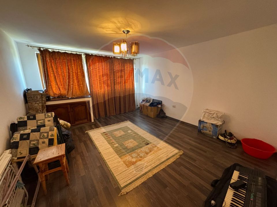 6 room House / Villa for sale