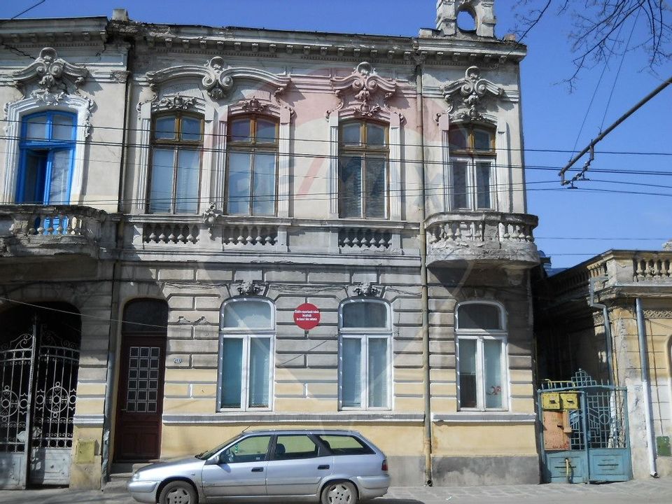 House / Villa for sale in the Historic Center of Braila