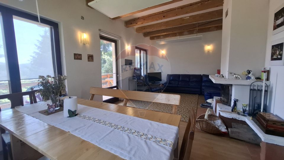 Casă de vacanță in Măgura, la poalele Munților Piatra Craiului