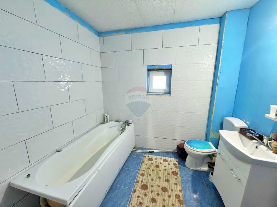 Casă cu 4 camere de vânzare în Vladimirescu, jud. Arad