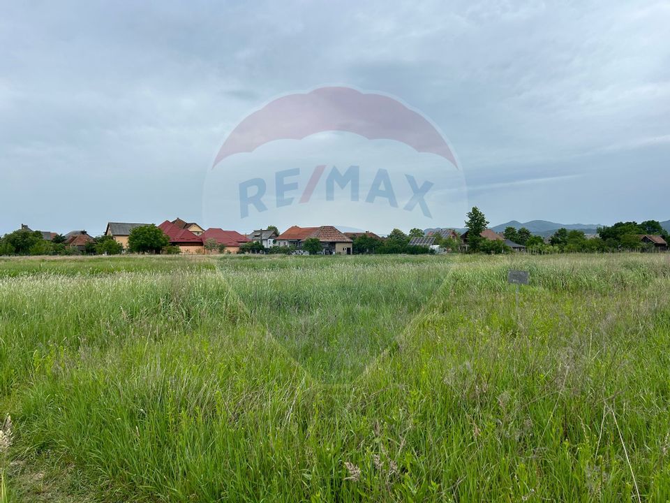 Land 1,435sqm Sasar / Strada FLORIILOR