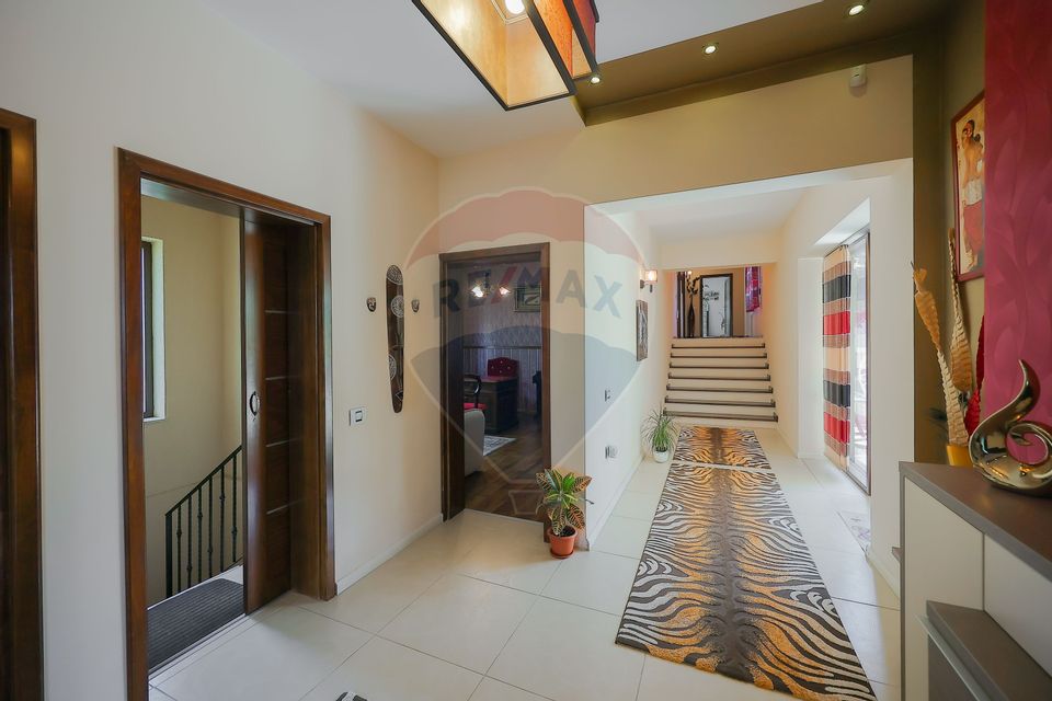 Vilă mediteraneană premium cu piscină, de vânzare, zona Dealuri Oradea