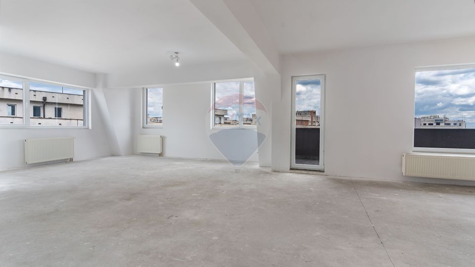 4 room Apartment for sale, Semicentral area