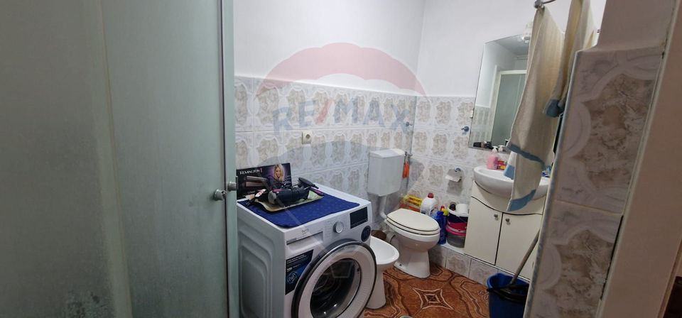 Apartament 3 camere parter cu intrare separata, Buhusi/Bacau