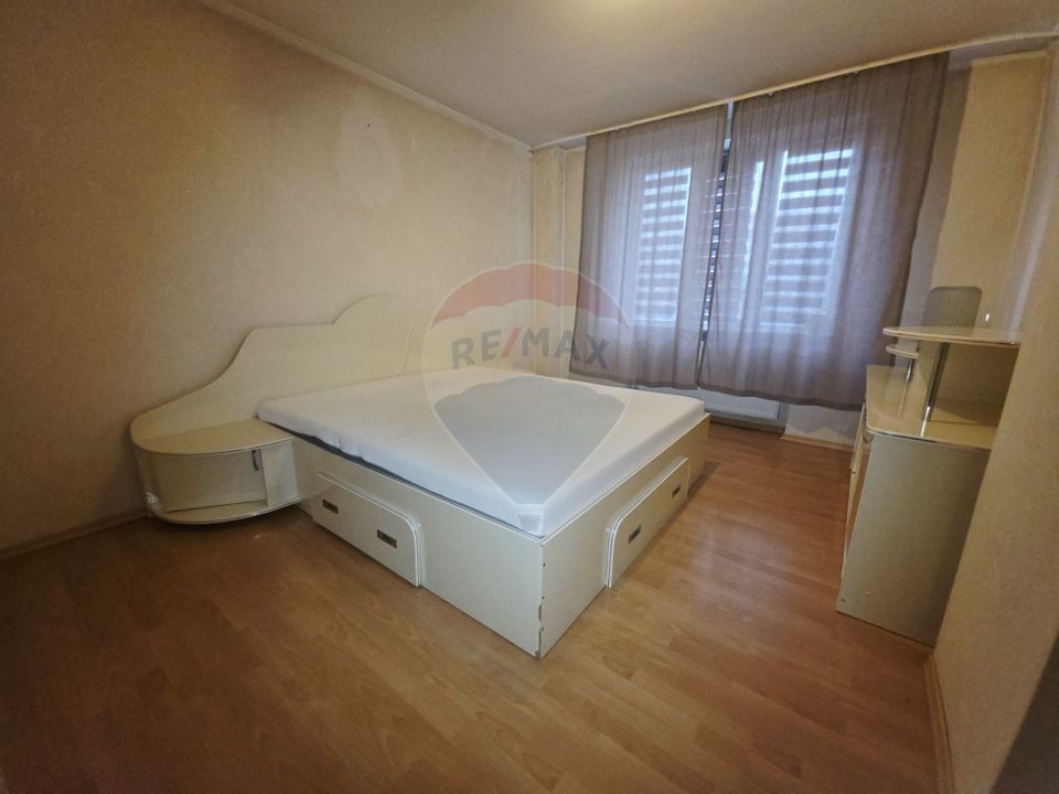 4 room Apartment for sale, Calea Romanului area