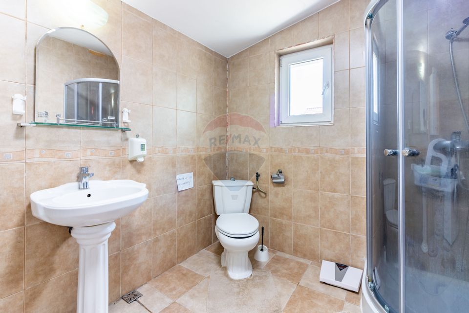 Casa+Laborator+ Teren 12.700 mp + casa de vacanta - Bolintin Vale