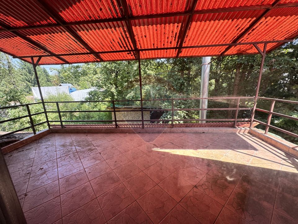 Casa cu teren generos – refugiul perfect în Paltinoasa, Suceava