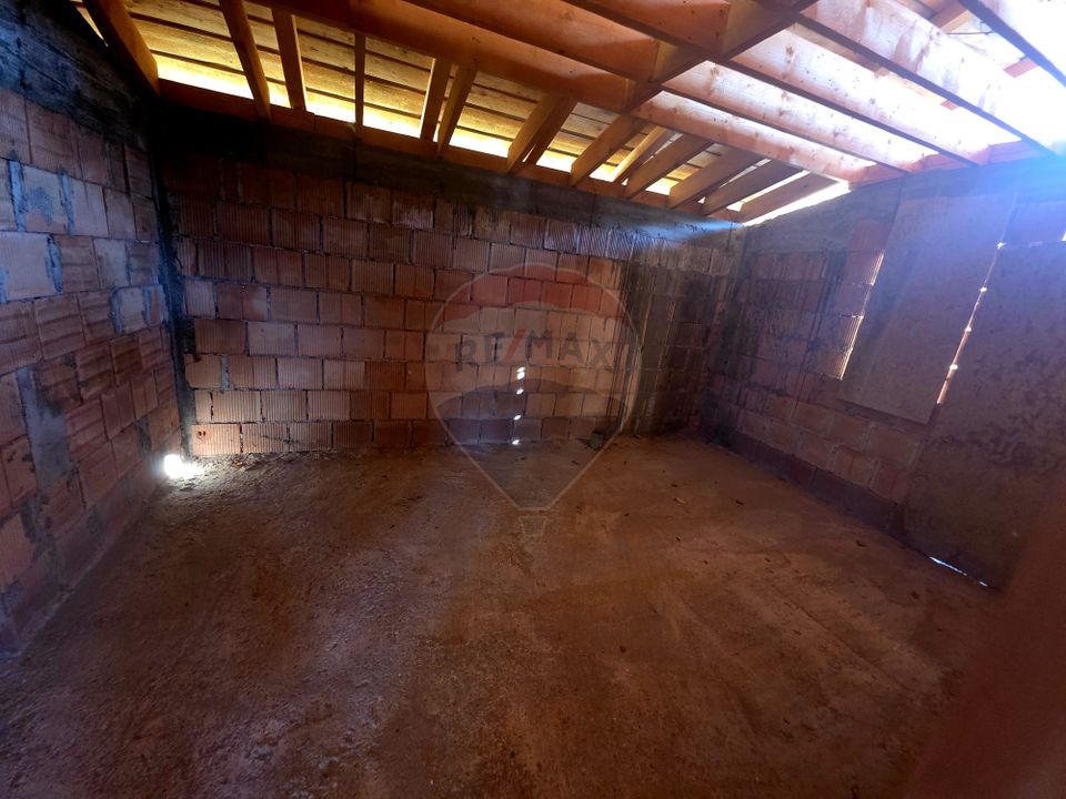 5 room House / Villa for sale