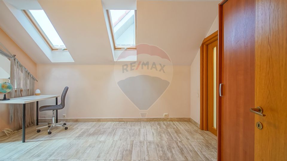 Casă  de inchiriat, Schei