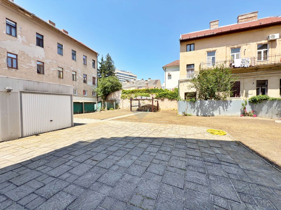 100sq.m Office Space for rent, Central area