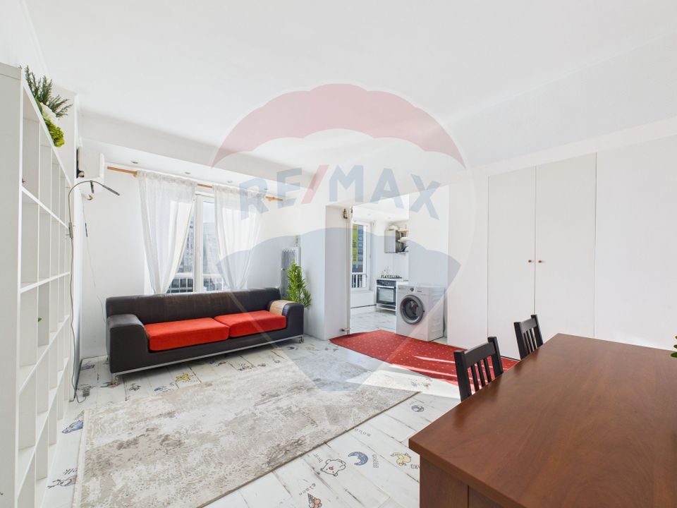 Apartament cu 2 camere de vanzare in Calea Victoriei nr 1