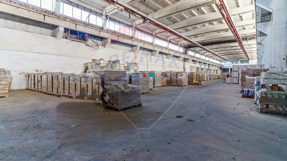 9,347sq.m Industrial Space for rent, Periferie area