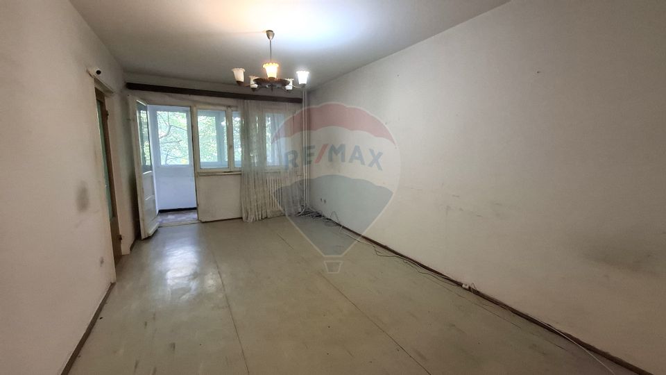 Vanzare Apartament 3 camere Drumul Taberei,  Metrou Favorit