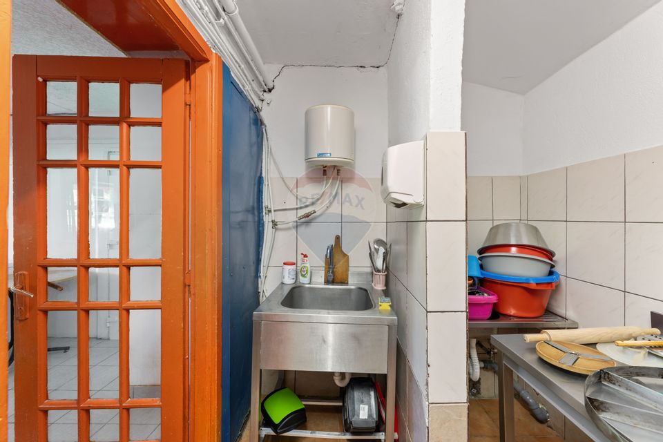 75sq.m Commercial Space for sale, Malul Muresului area