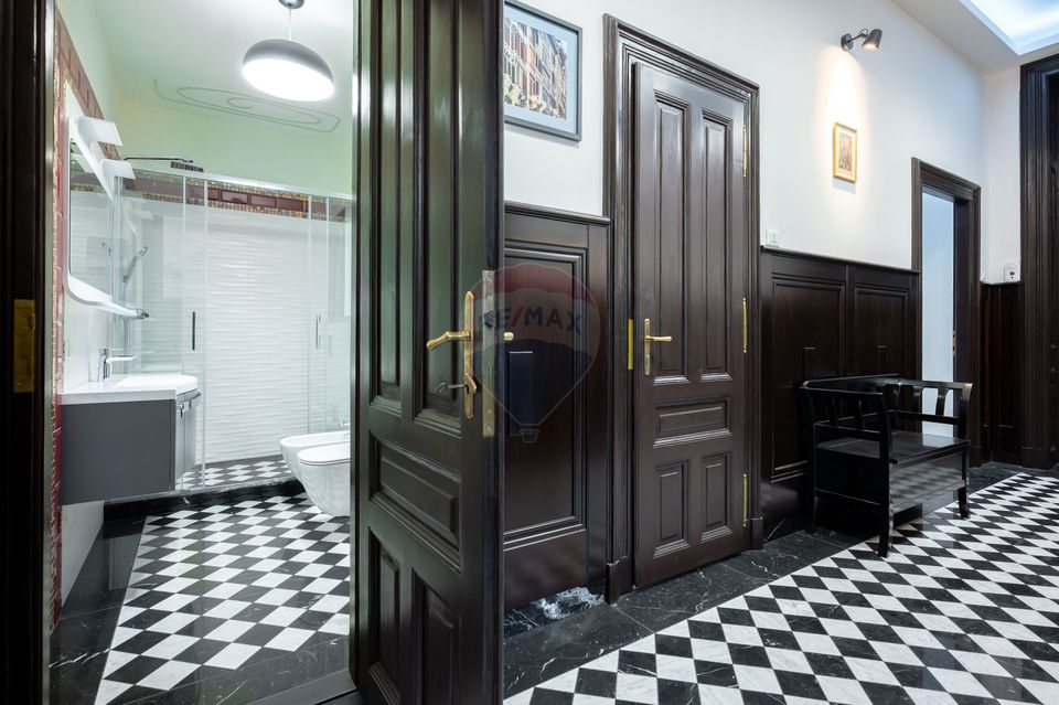 130 sqm Historic Property – Ideal for Living or Office