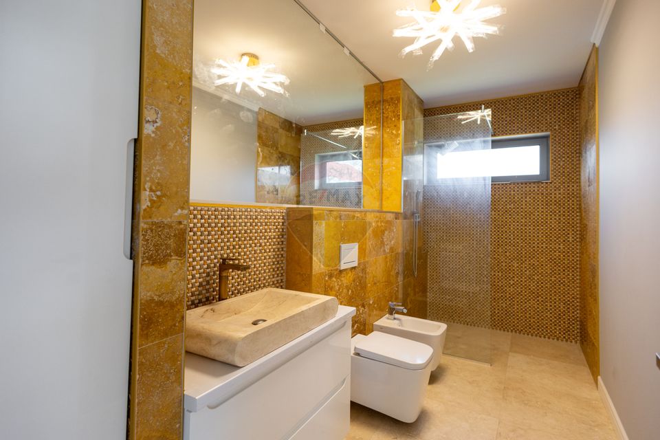 5 room House / Villa for sale