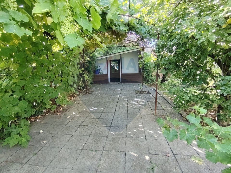 8 room House / Villa for sale, Central area