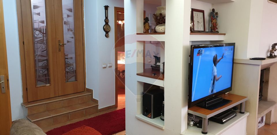 7 room House / Villa for sale