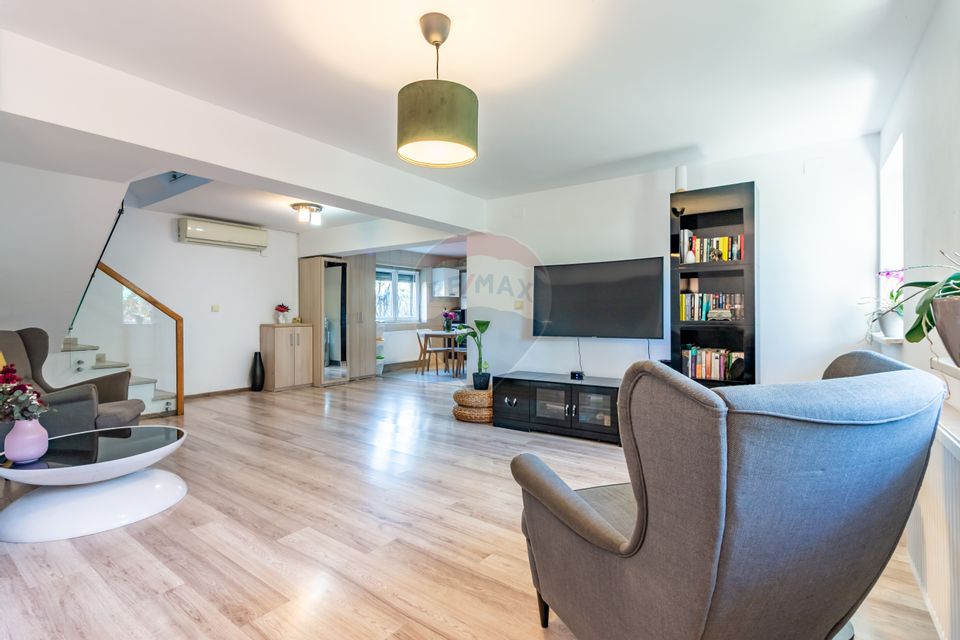 A House Like Home, beautiful courtyard 1950sqm, near the Green Quarter