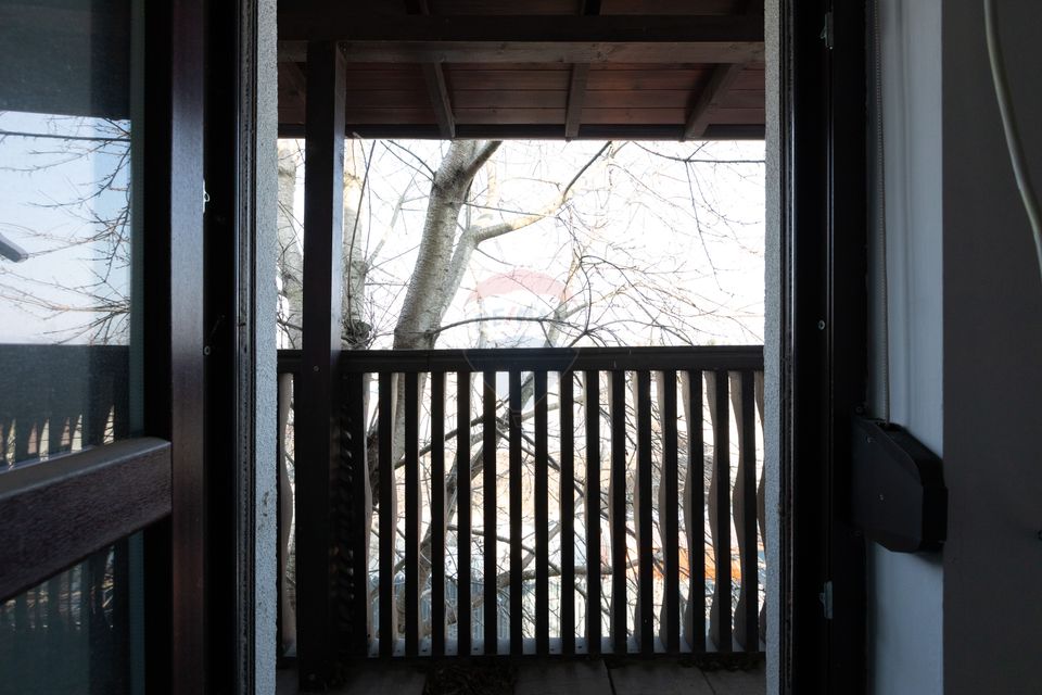 Hală 1.000 mp + curte 3.200 mp + CASĂ 160 mp BONUS | Acces TIR | Bacău