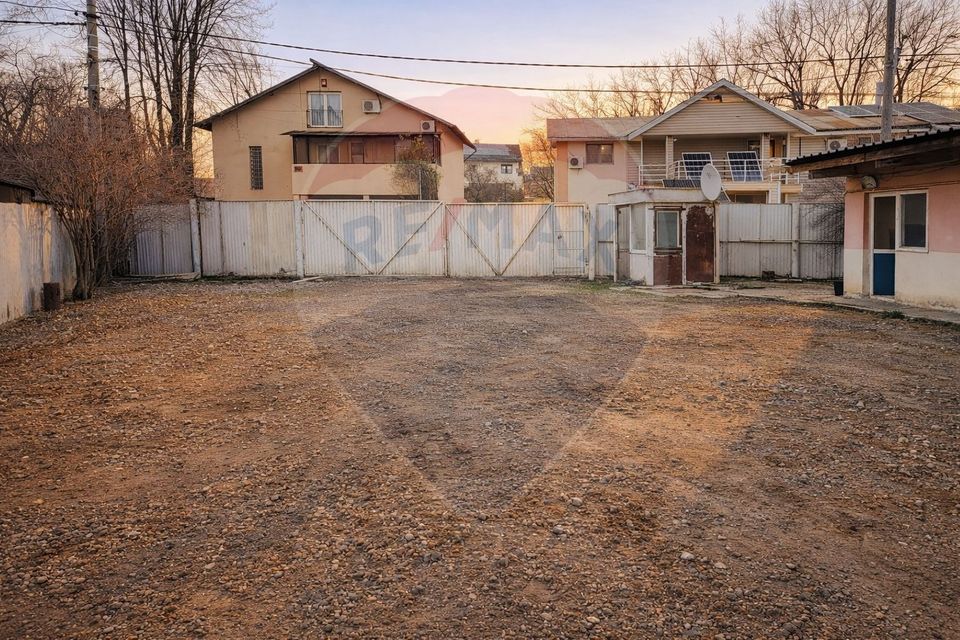 Land 2,000sqm Strada Drenajului