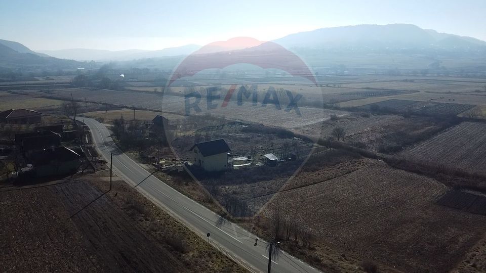 Land 1,430sqm Fodora / Strada Principala