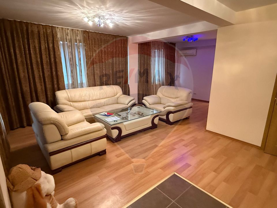 VANZARE Apartament cu 3 camere in zona Voluntari