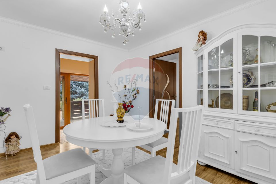 6 room House / Villa for sale