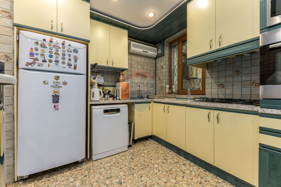 8 room House / Villa for sale, Kiseleff area